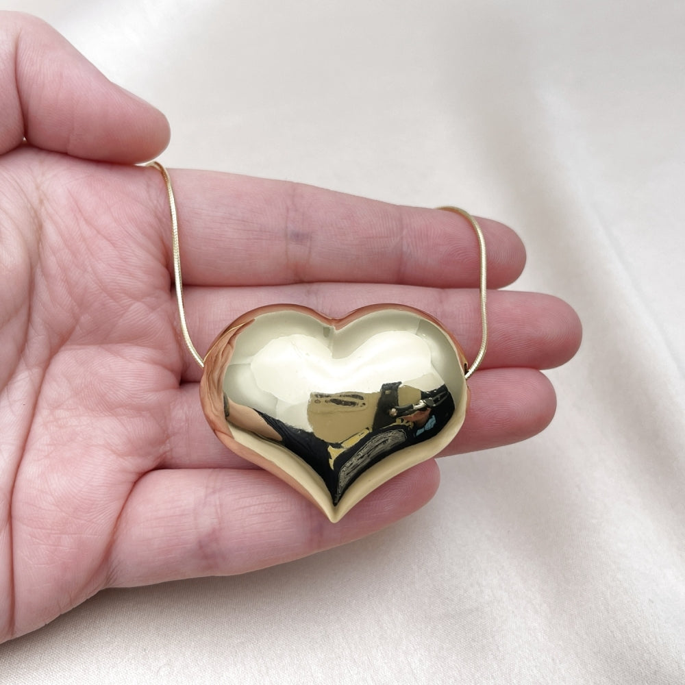 Oro Laminado Pendant Necklace, Gold Filled Style Heart and Hollow Design, Polished, Golden Finish