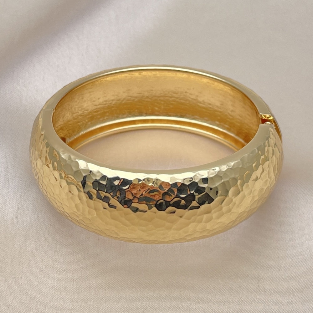 Oro Laminado Individual Bangle, Gold Filled Style Polished, Golden Finish