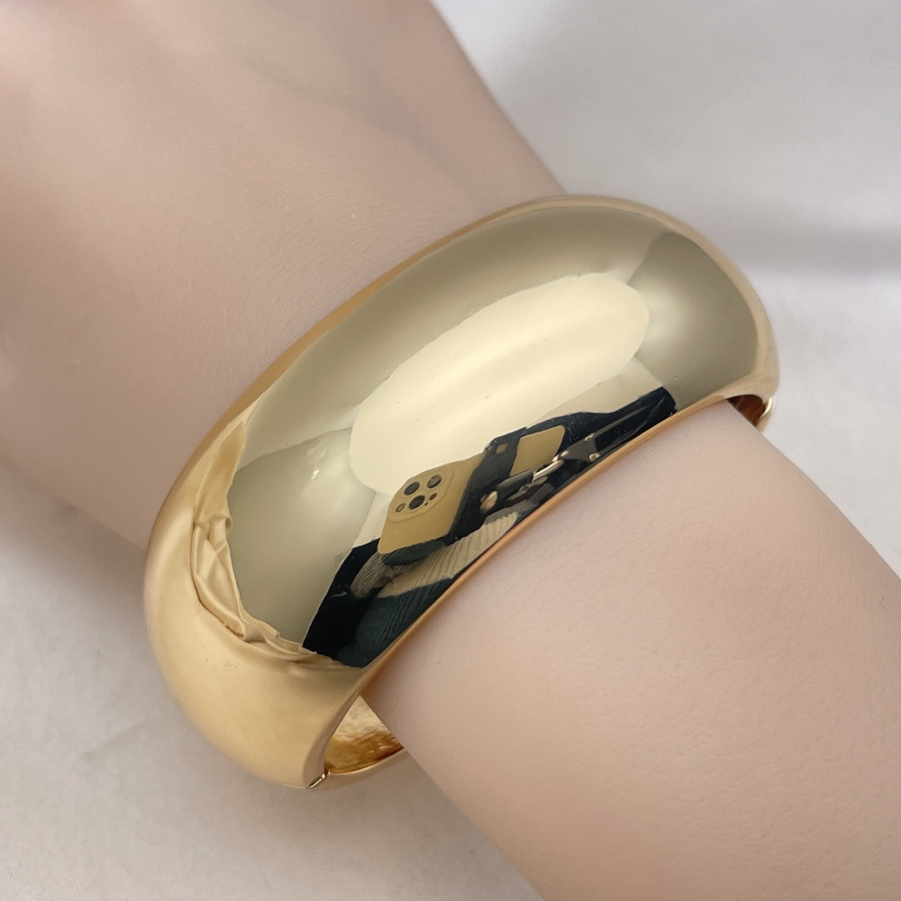 Oro Laminado Individual Bangle, Gold Filled Style Polished, Golden Finish
