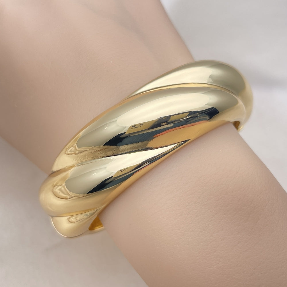 Oro Laminado Individual Bangle, Gold Filled Style Twist Design, Polished, Golden Finish