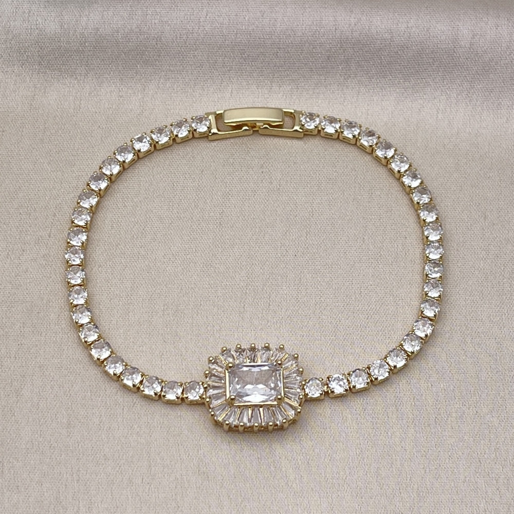 Oro Laminado Tennis Bracelet, Gold Filled Style Cluster and Baguette Design, with White Cubic Zirconia, Polished, Golden Finish