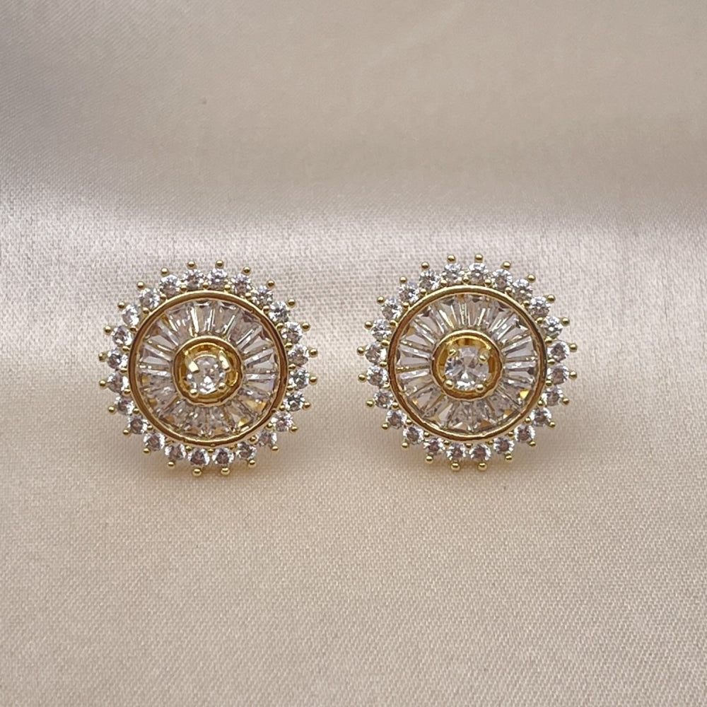 Oro Laminado Stud Earring, Gold Filled Style Cluster and Baguette Design, with White Cubic Zirconia, Polished, Golden Finish