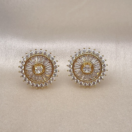 Oro Laminado Stud Earring, Gold Filled Style Cluster and Baguette Design, with White Cubic Zirconia, Polished, Golden Finish