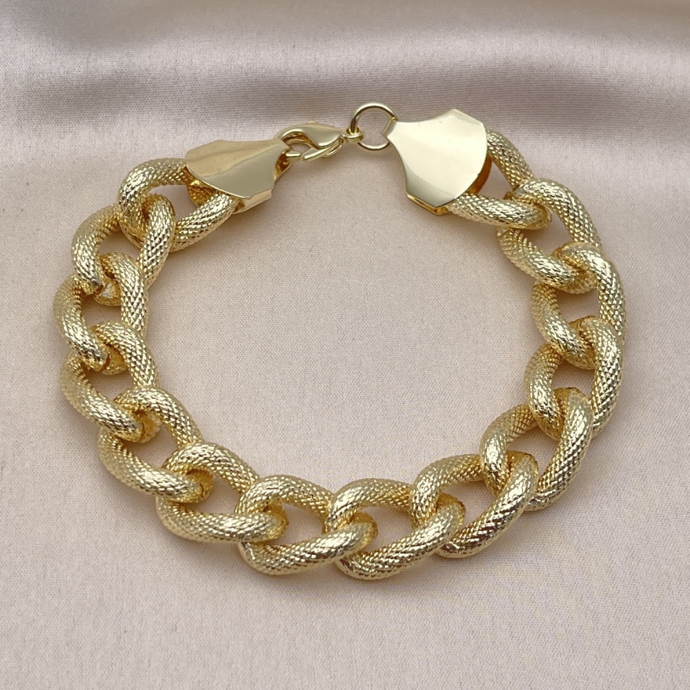 Oro Laminado Fancy Bracelet, Gold Filled Style Miami Cuban Design, Diamond Cutting Finish, Golden Finish