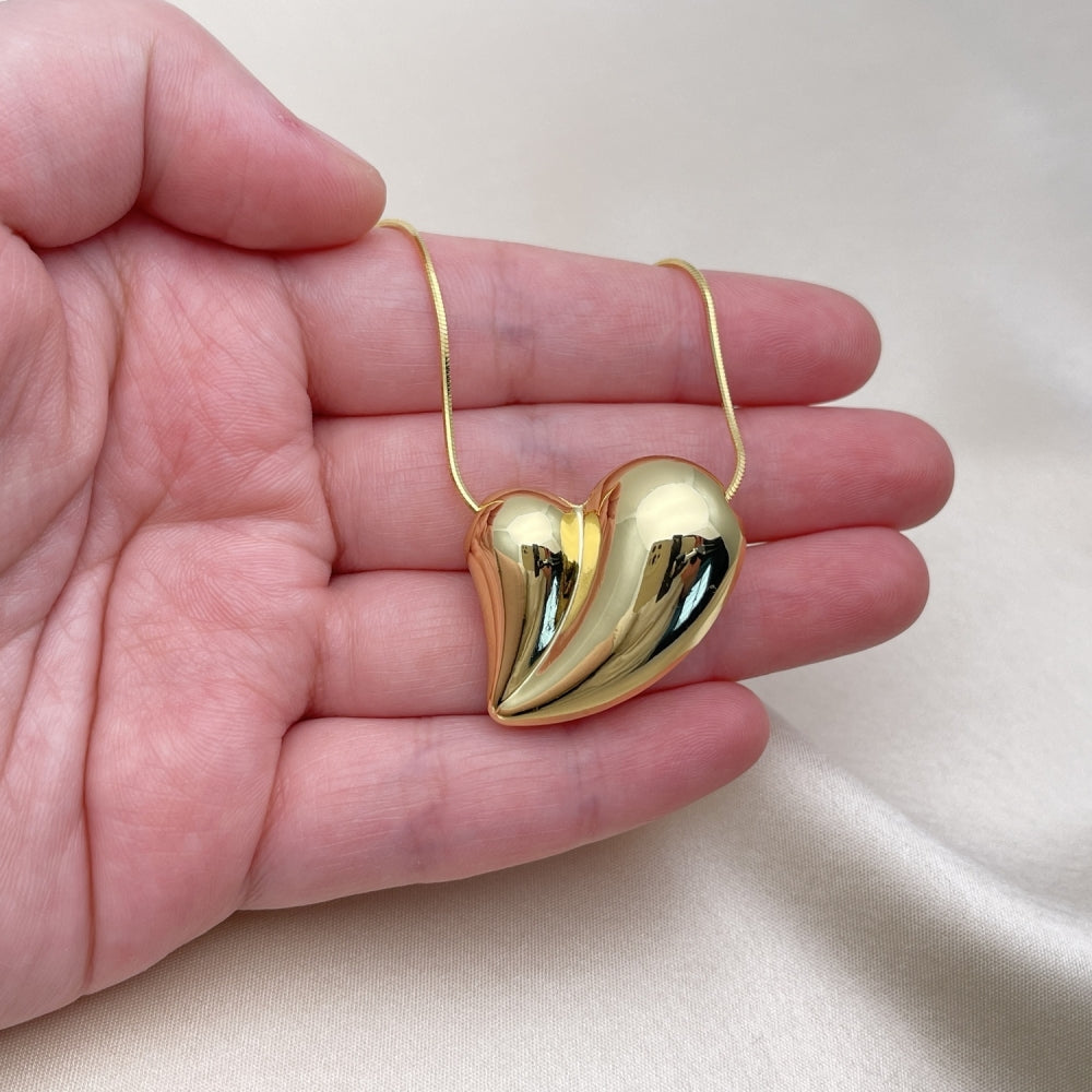 Oro Laminado Pendant Necklace, Gold Filled Style Heart and Hollow Design, Polished, Golden Finish
