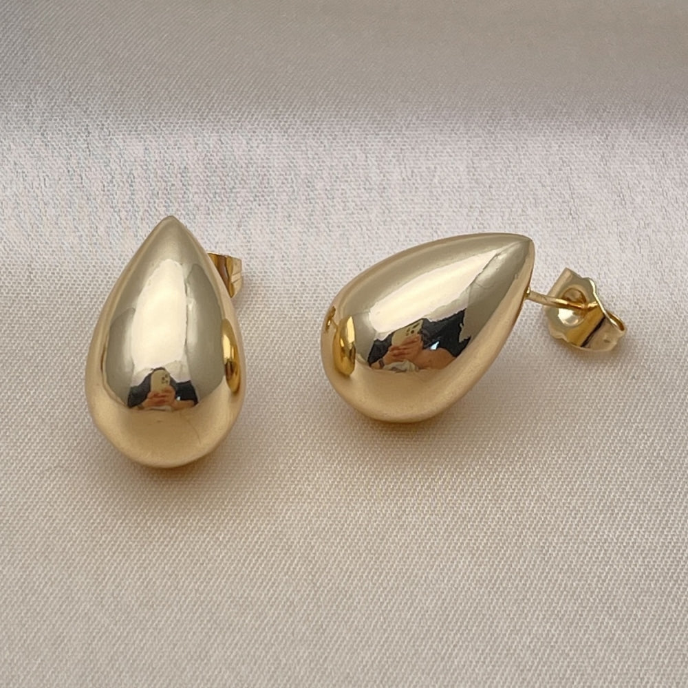 Oro Laminado Stud Earring, Gold Filled Style Teardrop and Hollow Design, Polished, Golden Finish