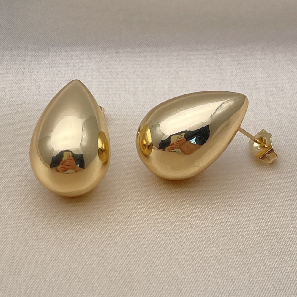 Oro Laminado Stud Earring, Gold Filled Style Teardrop and Hollow Design, Polished, Golden Finish