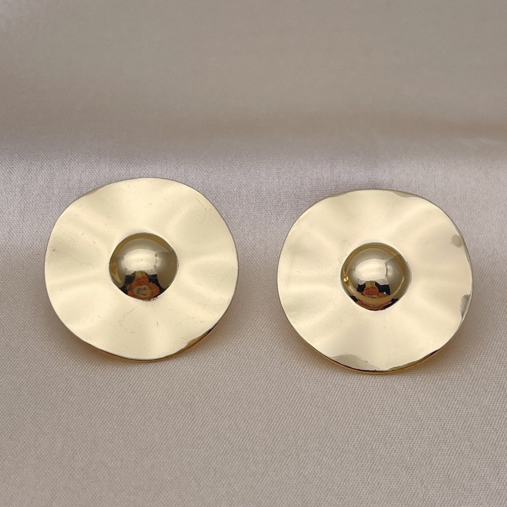 Oro Laminado Stud Earring, Gold Filled Style Polished, Golden Finish