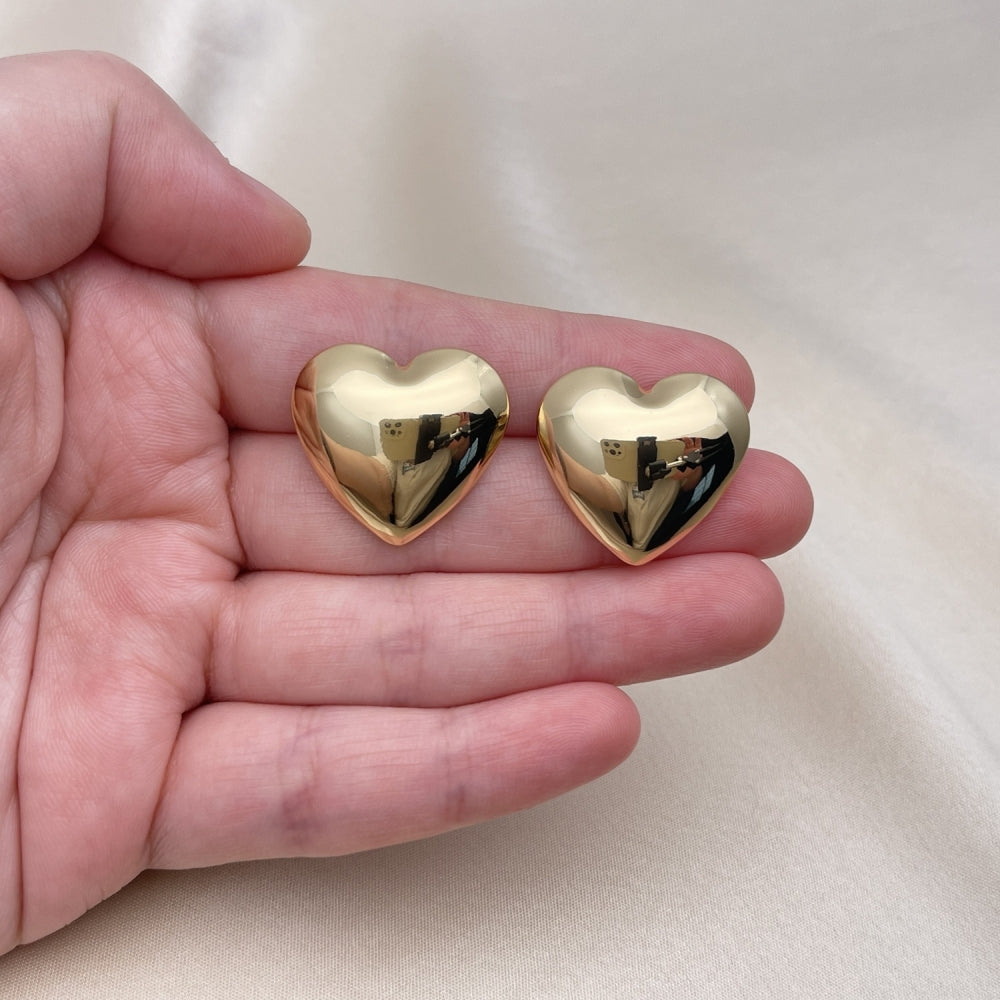 Oro Laminado Stud Earring, Gold Filled Style Heart and Hollow Design, Polished, Golden Finish