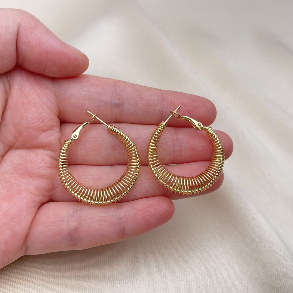 Oro Laminado Medium Hoop, Gold Filled Style Spiral Design, Polished, Golden Finish