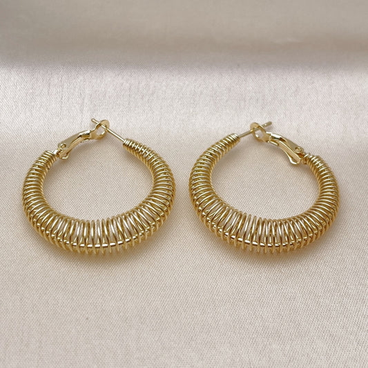 Oro Laminado Medium Hoop, Gold Filled Style Spiral Design, Polished, Golden Finish