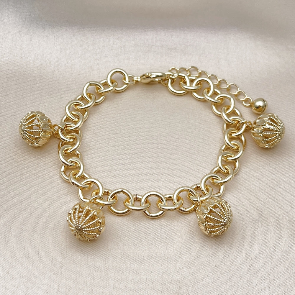 Oro Laminado Charm Bracelet, Gold Filled Style Rolo Design, Diamond Cutting Finish, Golden Finish