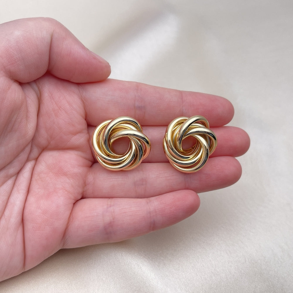 Oro Laminado Stud Earring, Gold Filled Style Love and Twist Design, Polished, Golden Finish