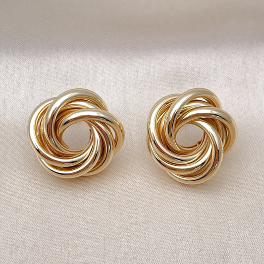 Oro Laminado Stud Earring, Gold Filled Style Love and Twist Design, Polished, Golden Finish