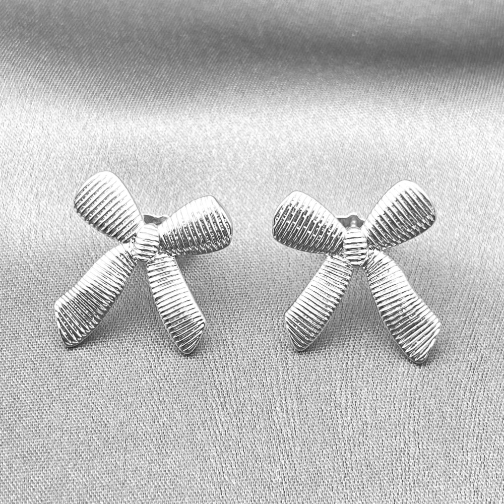 Rhodium Gold Filled Stud Earring, Bow Design, Diamond Cutting Finish, Rhodium Finish