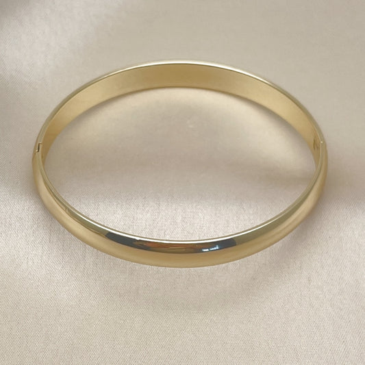 Oro Laminado Individual Bangle, Gold Filled Style Polished, Golden Finish