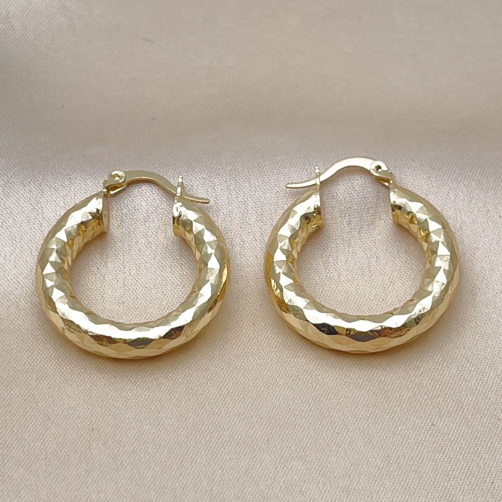 Oro Laminado Medium Hoop, Gold Filled Style Hollow Design, Diamond Cutting Finish, Golden Finish