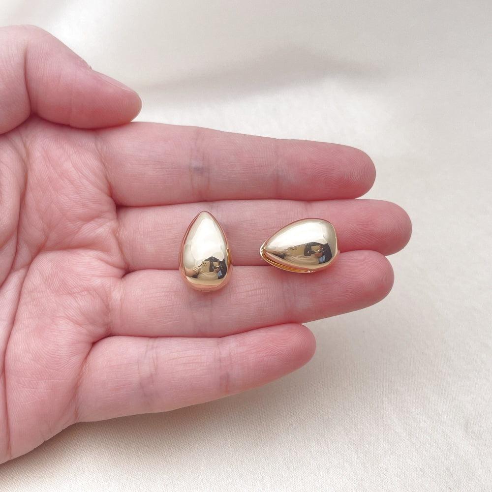 Oro Laminado Huggie Hoop, Gold Filled Style Teardrop Design, Polished, Golden Finish