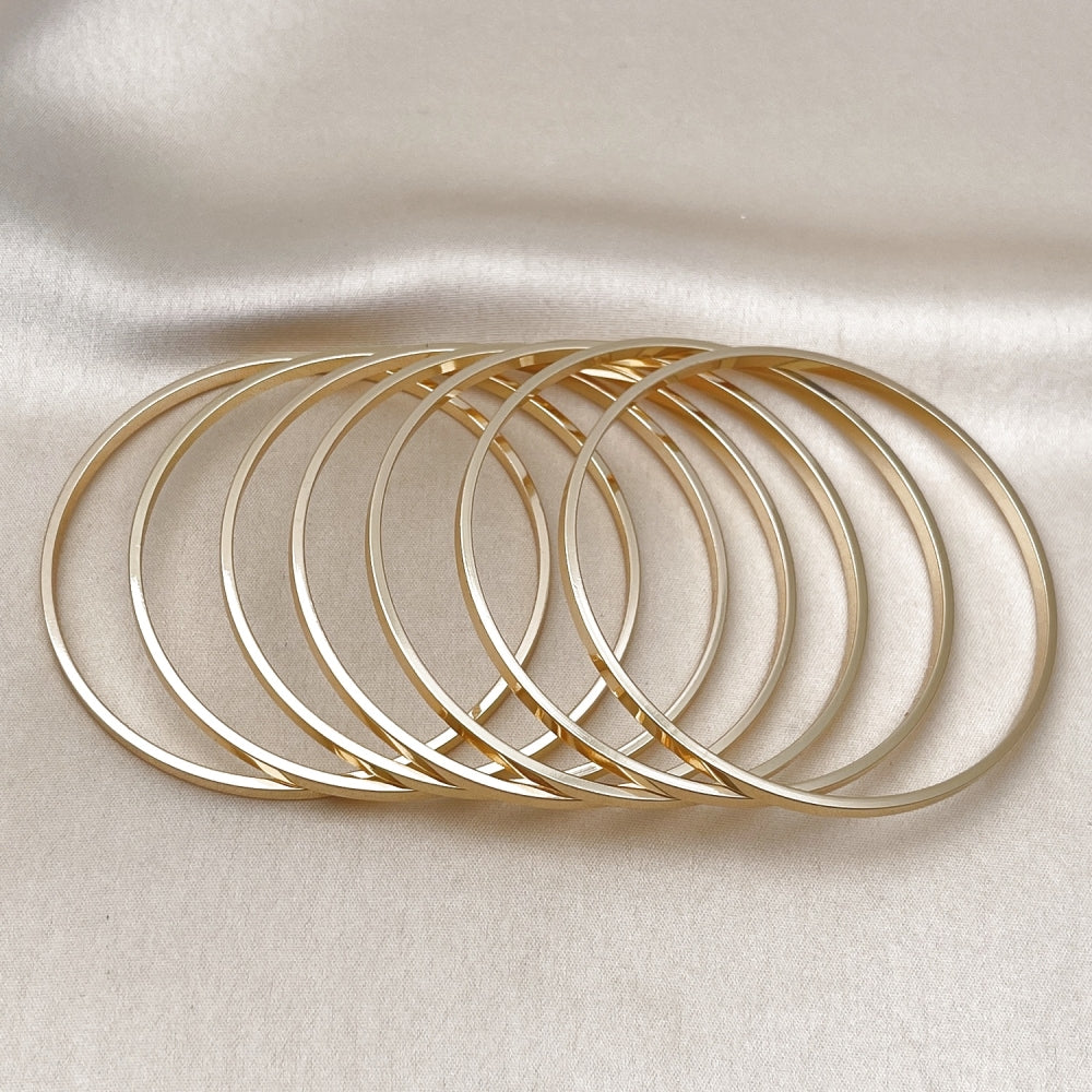Oro Laminado Semanario Bangle, Gold Filled Style Polished, Golden Finish