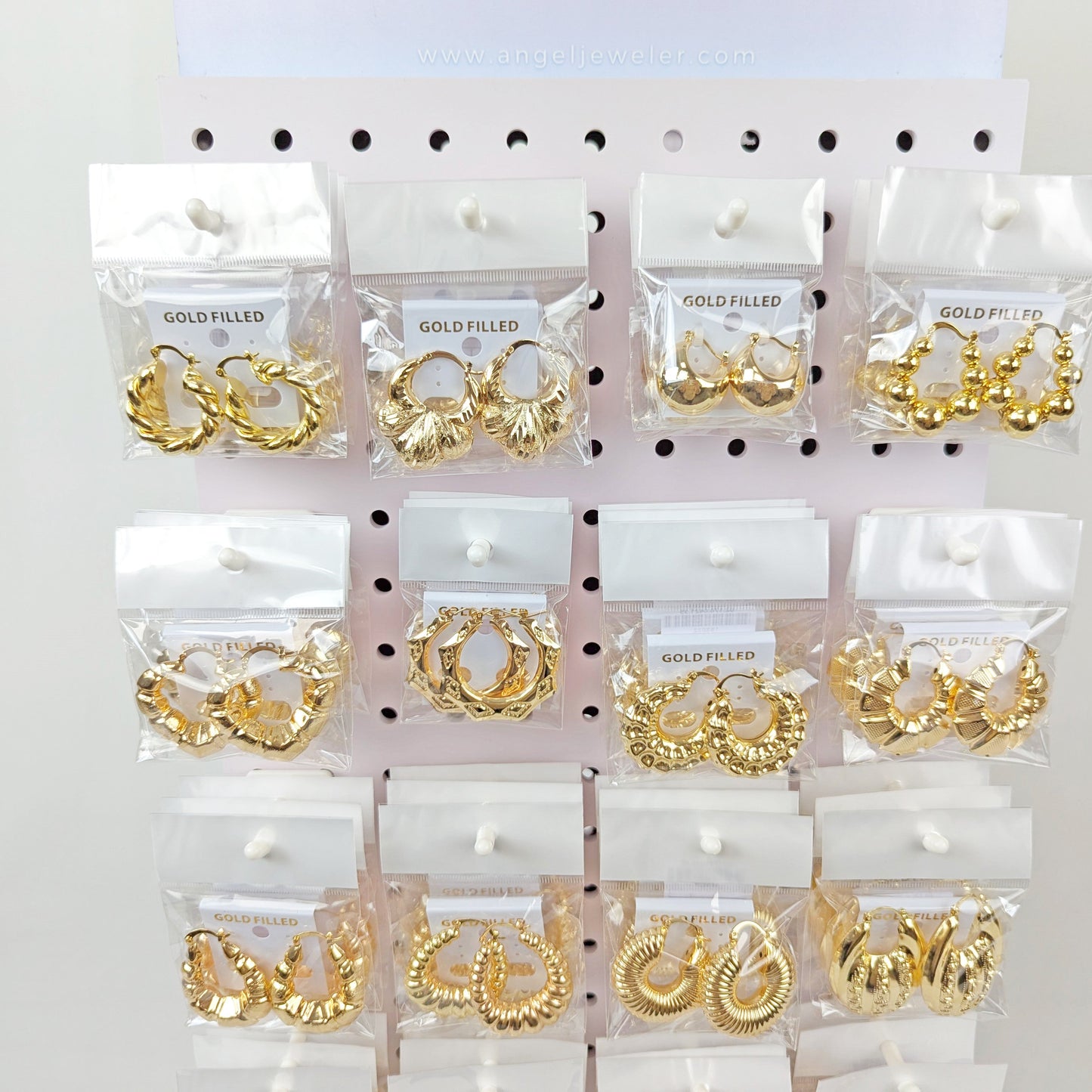 Medium Rotating Display, 130 Assorted Puff Hoops, Oro Laminado with Free Display