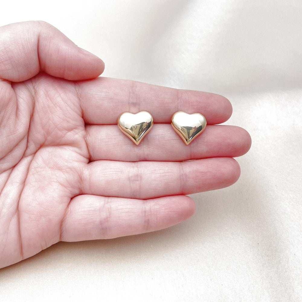 Oro Laminado Stud Earring, Gold Filled Style Heart Design, Polished, Golden Finish