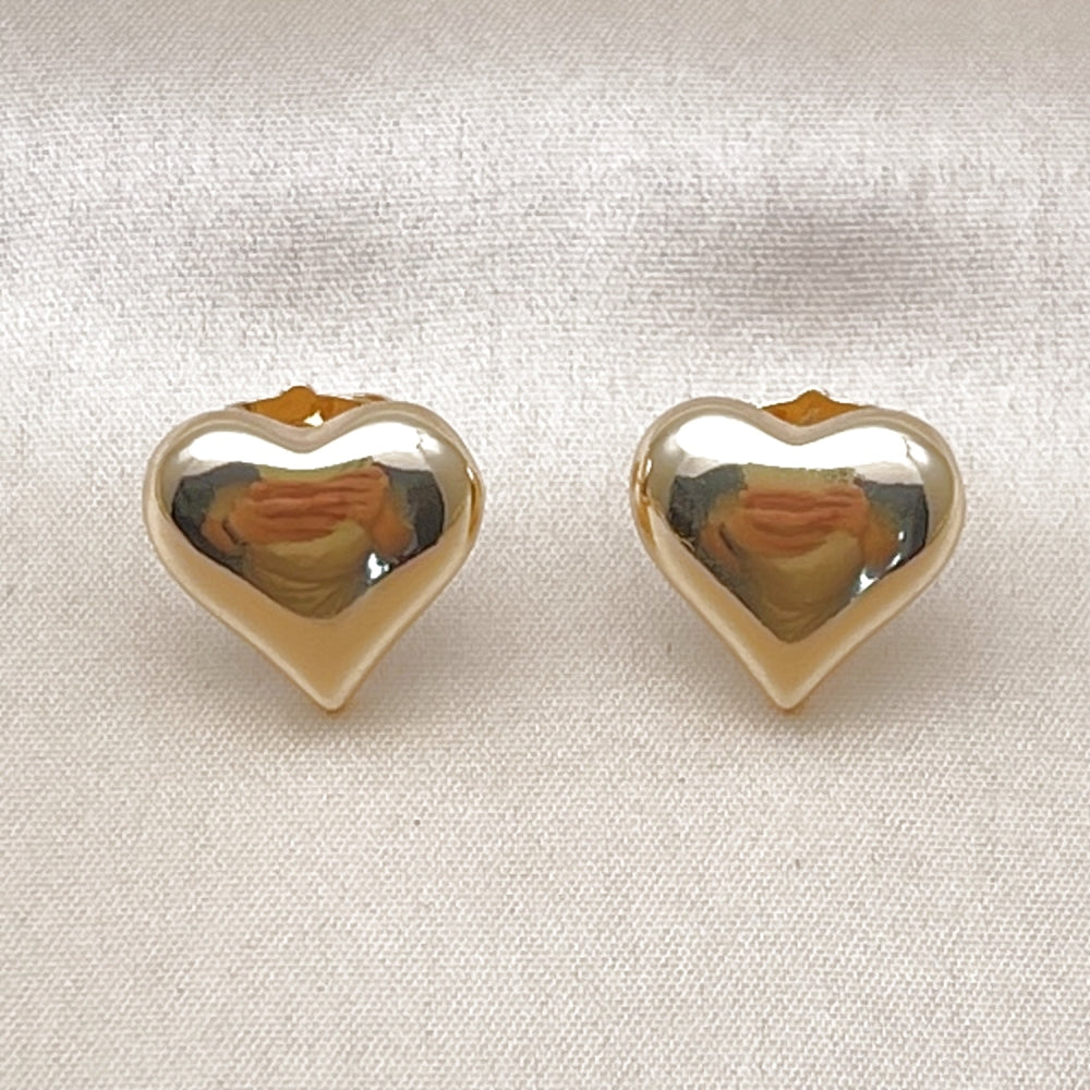 Oro Laminado Stud Earring, Gold Filled Style Heart Design, Polished, Golden Finish