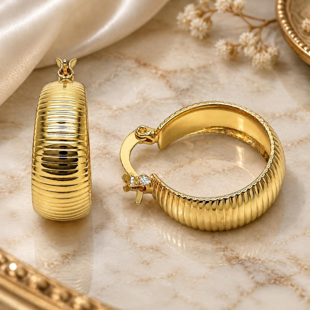 Oro Laminado Small Hoop, Gold Filled Style Diamond Cutting Finish, Golden Finish