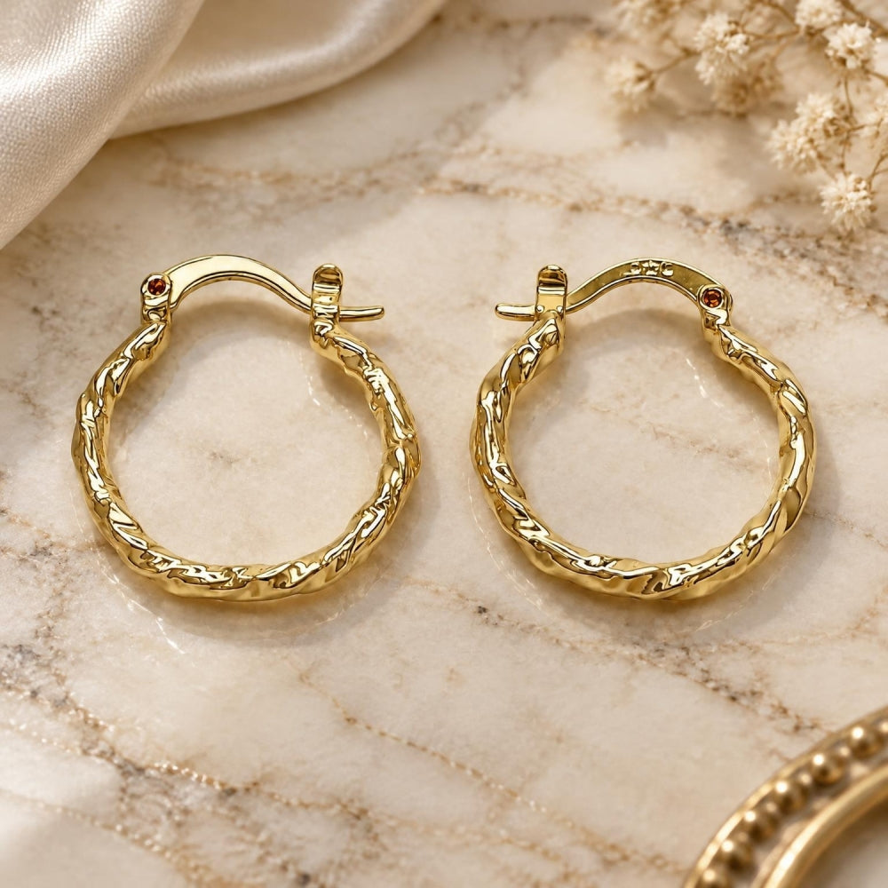 Oro Laminado Small Hoop, Gold Filled Style Polished, Golden Finish