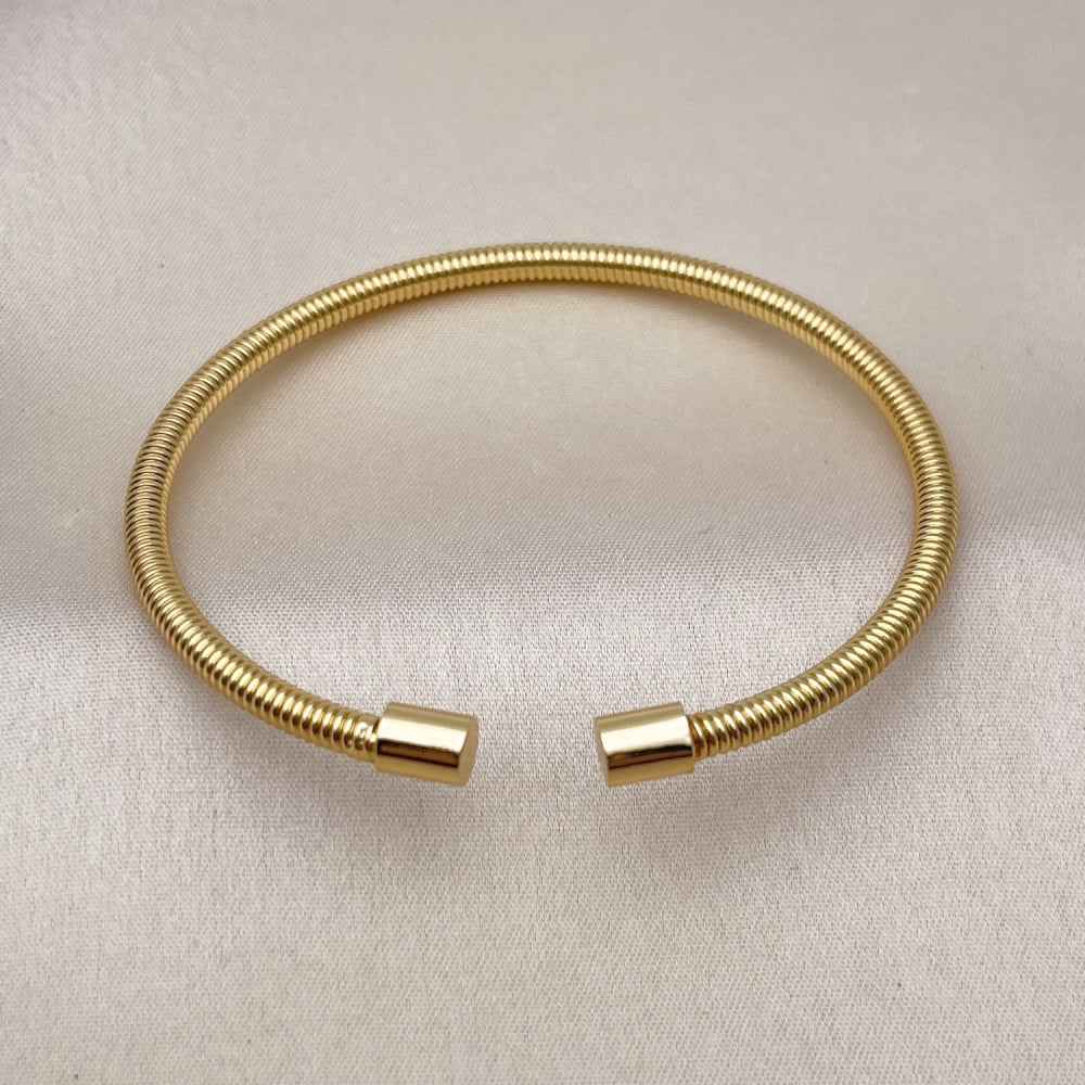 Oro Laminado Individual Bangle, Gold Filled Style Spiral Design, Polished, Golden Finish