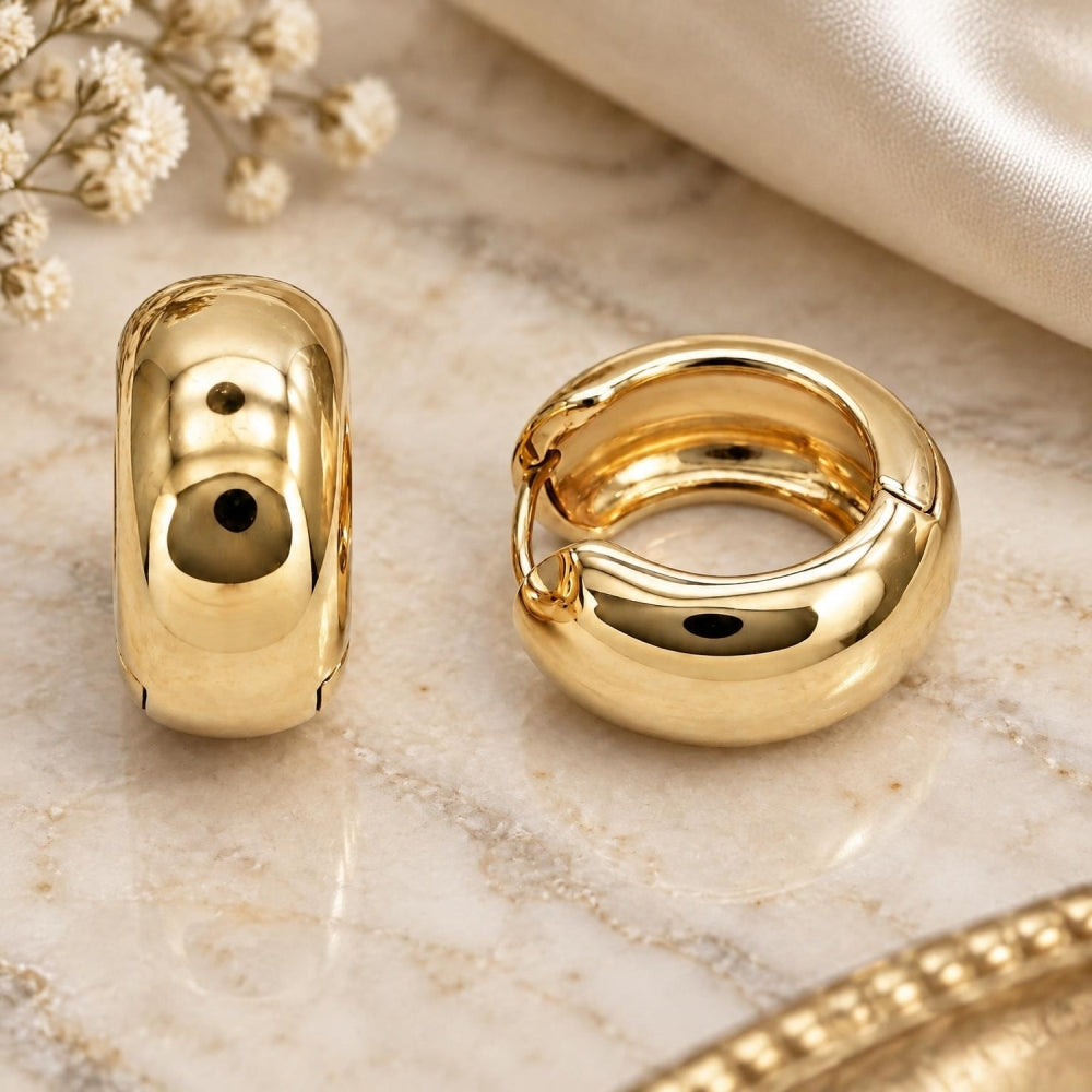 Oro Laminado Huggie Hoop, Gold Filled Style Polished, Golden Finish