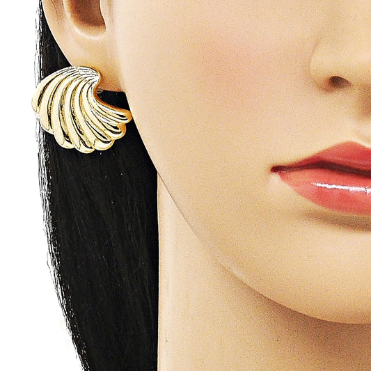 Oro Laminado Stud Earring, Gold Filled Style Shell Design, Polished, Golden Finish