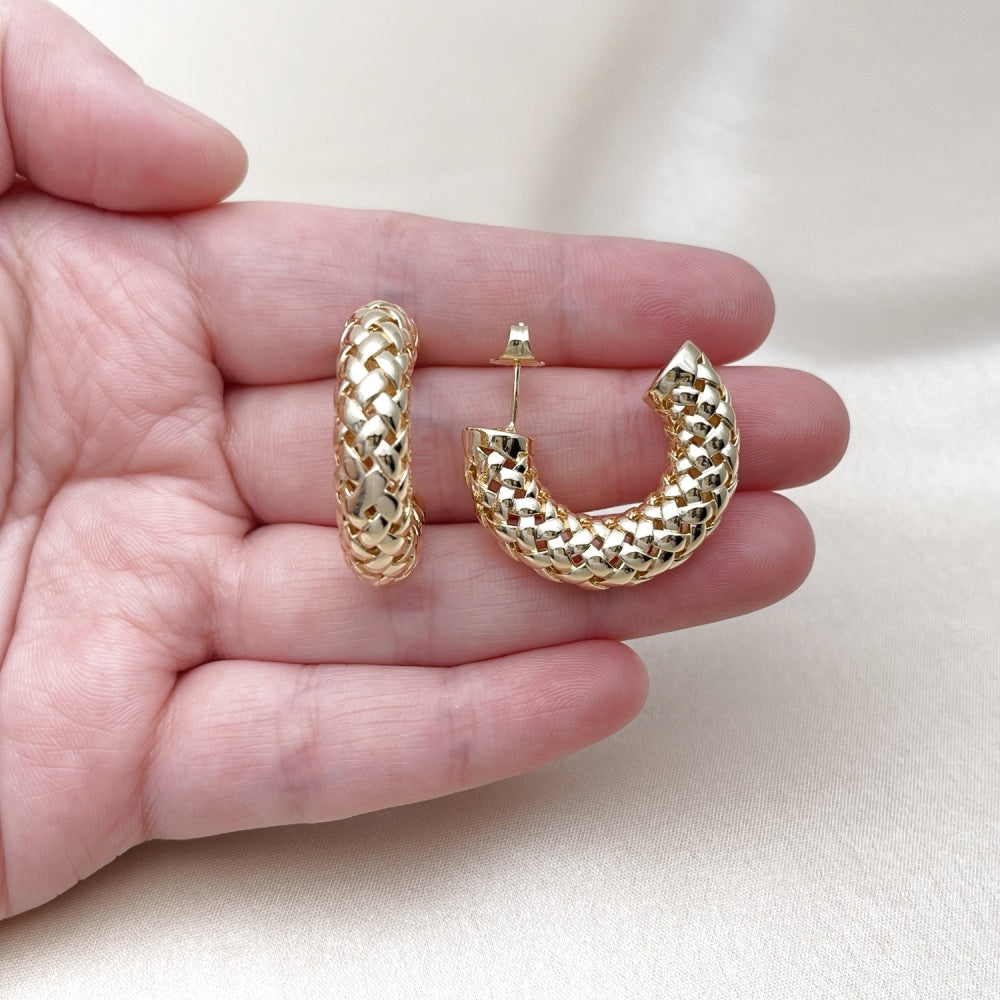 Oro Laminado Medium Hoop, Gold Filled Style Filigree and Hollow Design, Polished, Golden Finish
