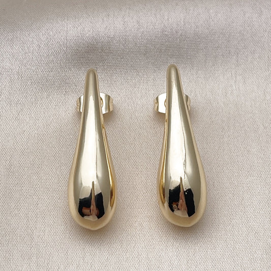 Oro Laminado Stud Earring, Gold Filled Style Teardrop and Hollow Design, Polished, Golden Finish