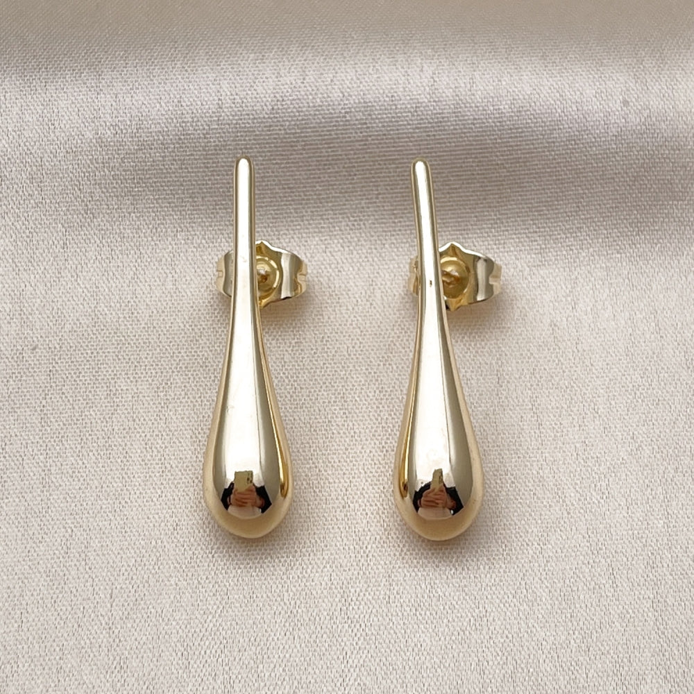 Oro Laminado Stud Earring, Gold Filled Style Teardrop and Hollow Design, Polished, Golden Finish