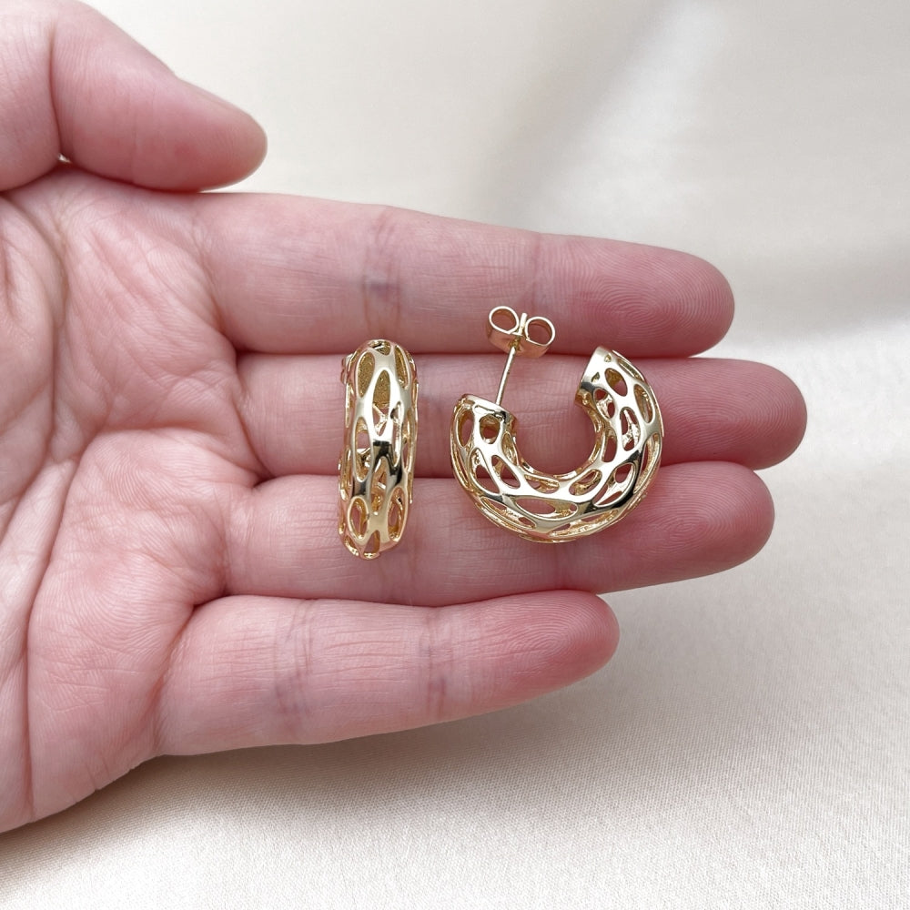 Oro Laminado Small Hoop, Gold Filled Style Hollow and Filigree Design, Polished, Golden Finish
