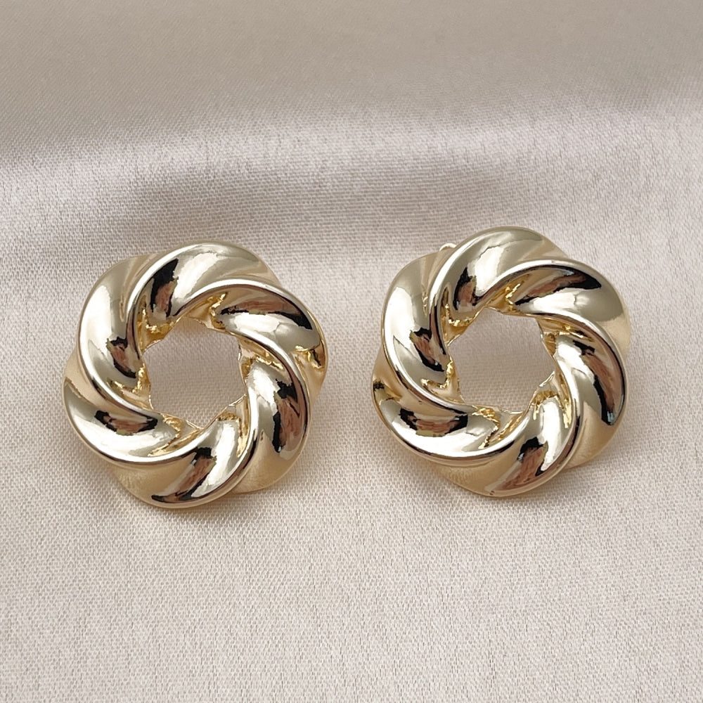 Oro Laminado Stud Earring, Gold Filled Style Twist Design, Polished, Golden Finish