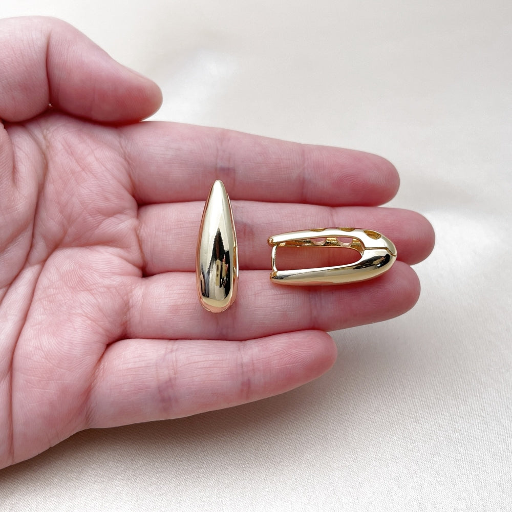 Oro Laminado Huggie Hoop, Gold Filled Style Teardrop Design, Polished, Golden Finish