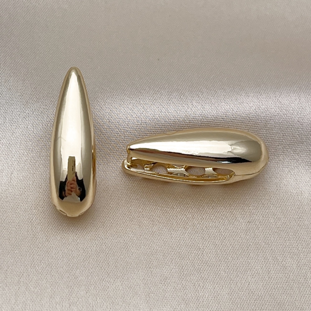 Oro Laminado Huggie Hoop, Gold Filled Style Teardrop Design, Polished, Golden Finish