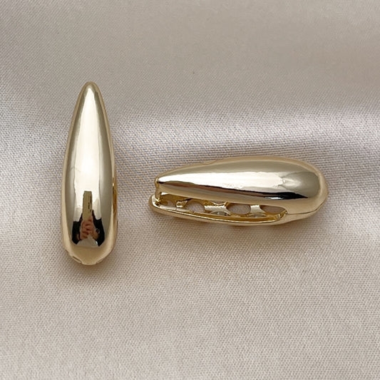 Oro Laminado Huggie Hoop, Gold Filled Style Teardrop Design, Polished, Golden Finish