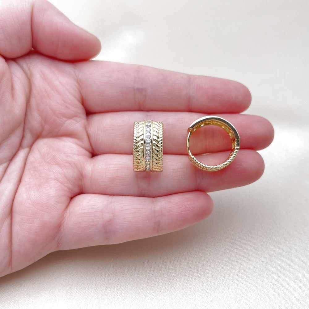 Oro Laminado Huggie Hoop, Gold Filled Style Twist Design, with White Cubic Zirconia, Polished, Golden Finish
