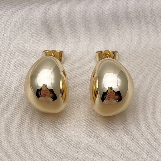 Oro Laminado Stud Earring, Gold Filled Style Ball and Hollow Design, Polished, Golden Finish