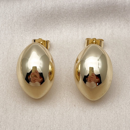 Oro Laminado Stud Earring, Gold Filled Style Hollow and Ball Design, Polished, Golden Finish