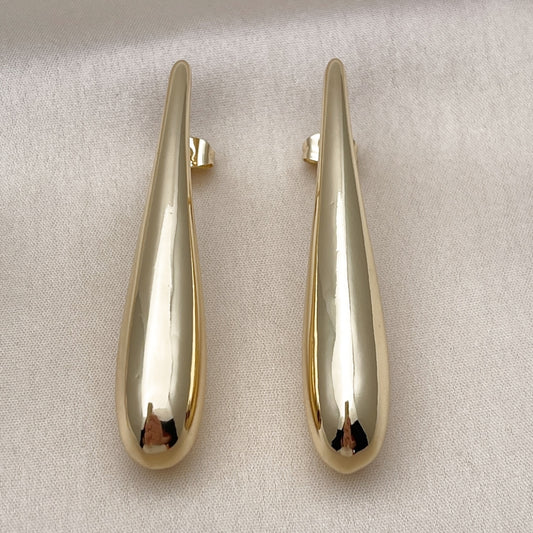Oro Laminado Stud Earring, Gold Filled Style Teardrop and Hollow Design, Polished, Golden Finish