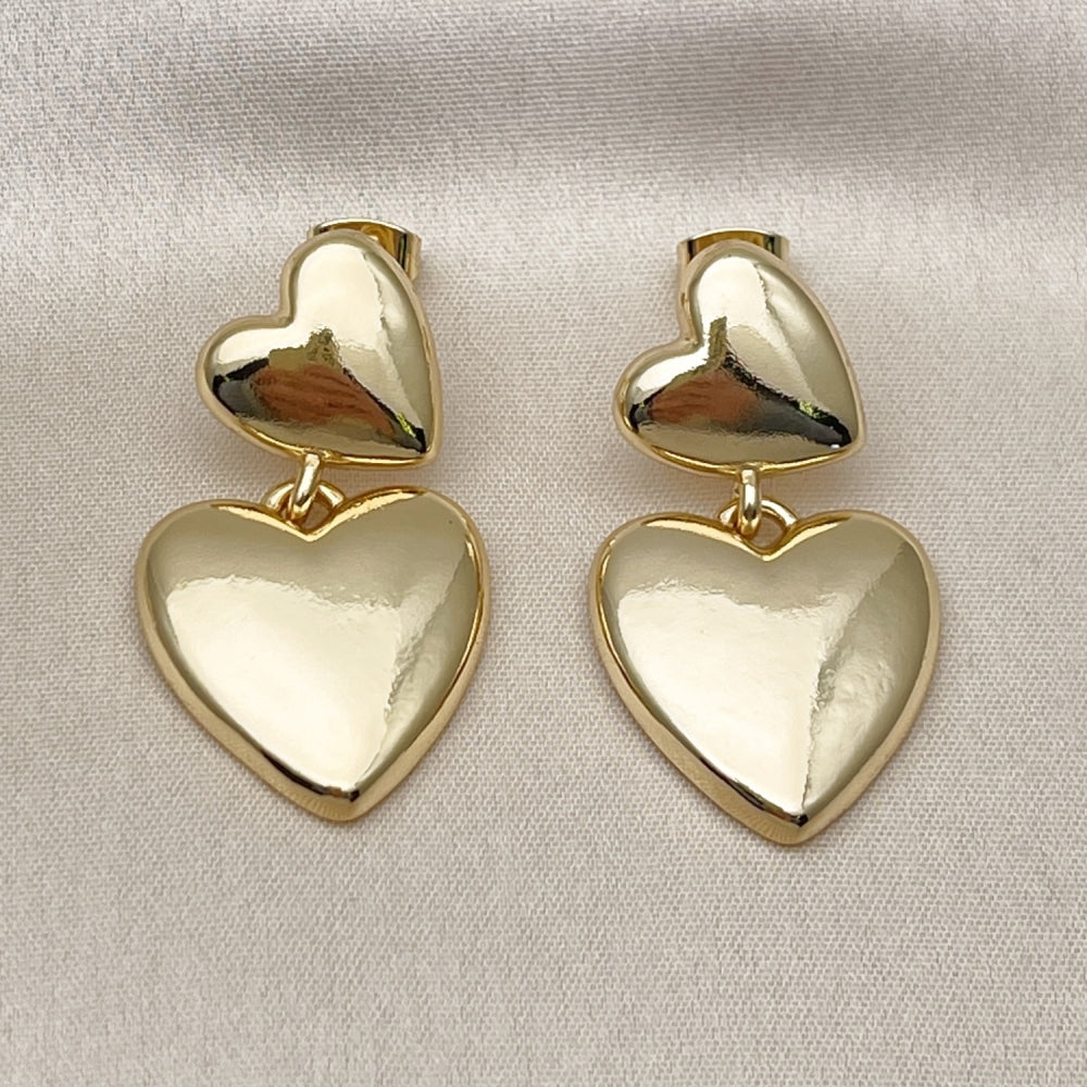 Oro Laminado Stud Earring, Gold Filled Style Heart Design, Polished, Golden Finish