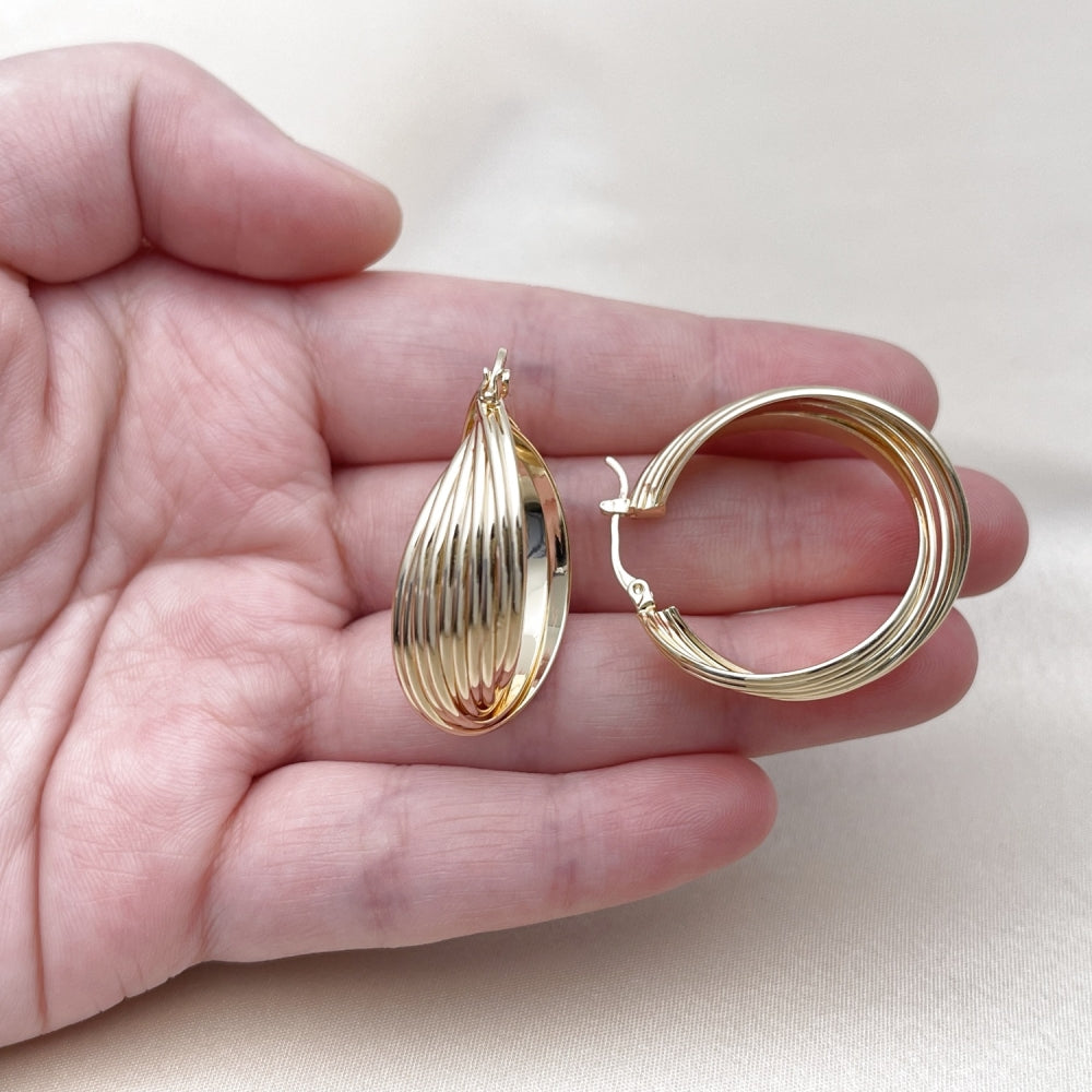 Oro Laminado Medium Hoop, Gold Filled Style Polished, Golden Finish
