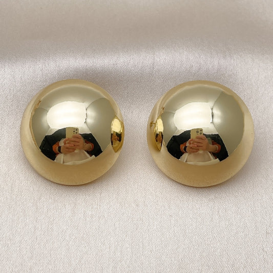 Oro Laminado Stud Earring, Gold Filled Style Ball and Hollow Design, Polished, Golden Finish