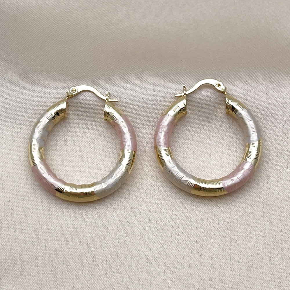 Oro Laminado Medium Hoop, Gold Filled Style Hollow Design, Diamond Cutting Finish, Tricolor