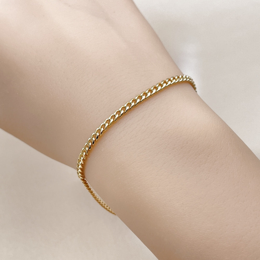 Oro Laminado Basic Bracelet, Gold Filled Style Miami Cuban Design, Diamond Cutting Finish, Golden Finish
