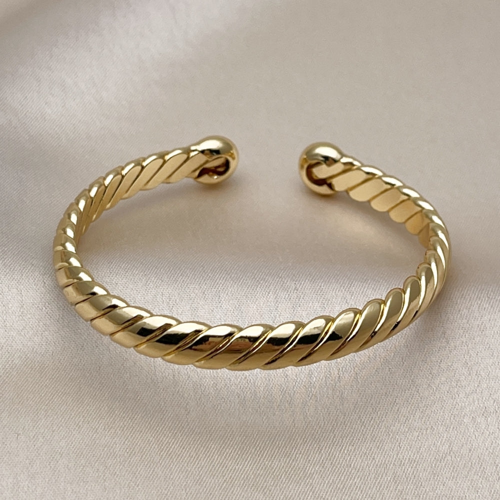 Oro Laminado Individual Bangle, Gold Filled Style Twist Design, Polished, Golden Finish