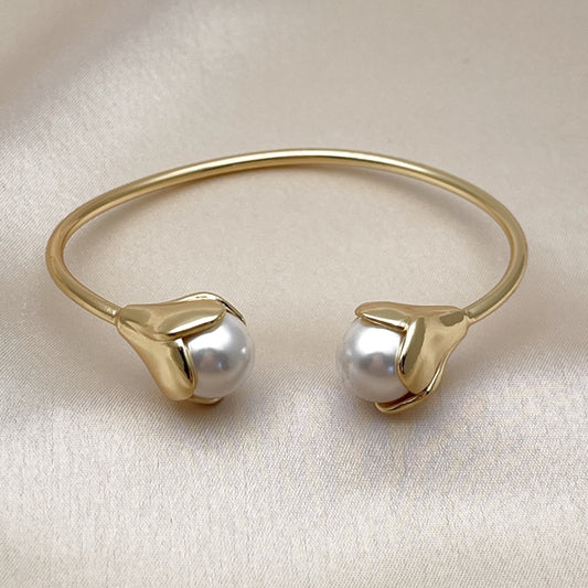 Oro Laminado Individual Bangle, Gold Filled Style Flower and Ball Design, with Ivory Pearl, Polished, Golden Finish